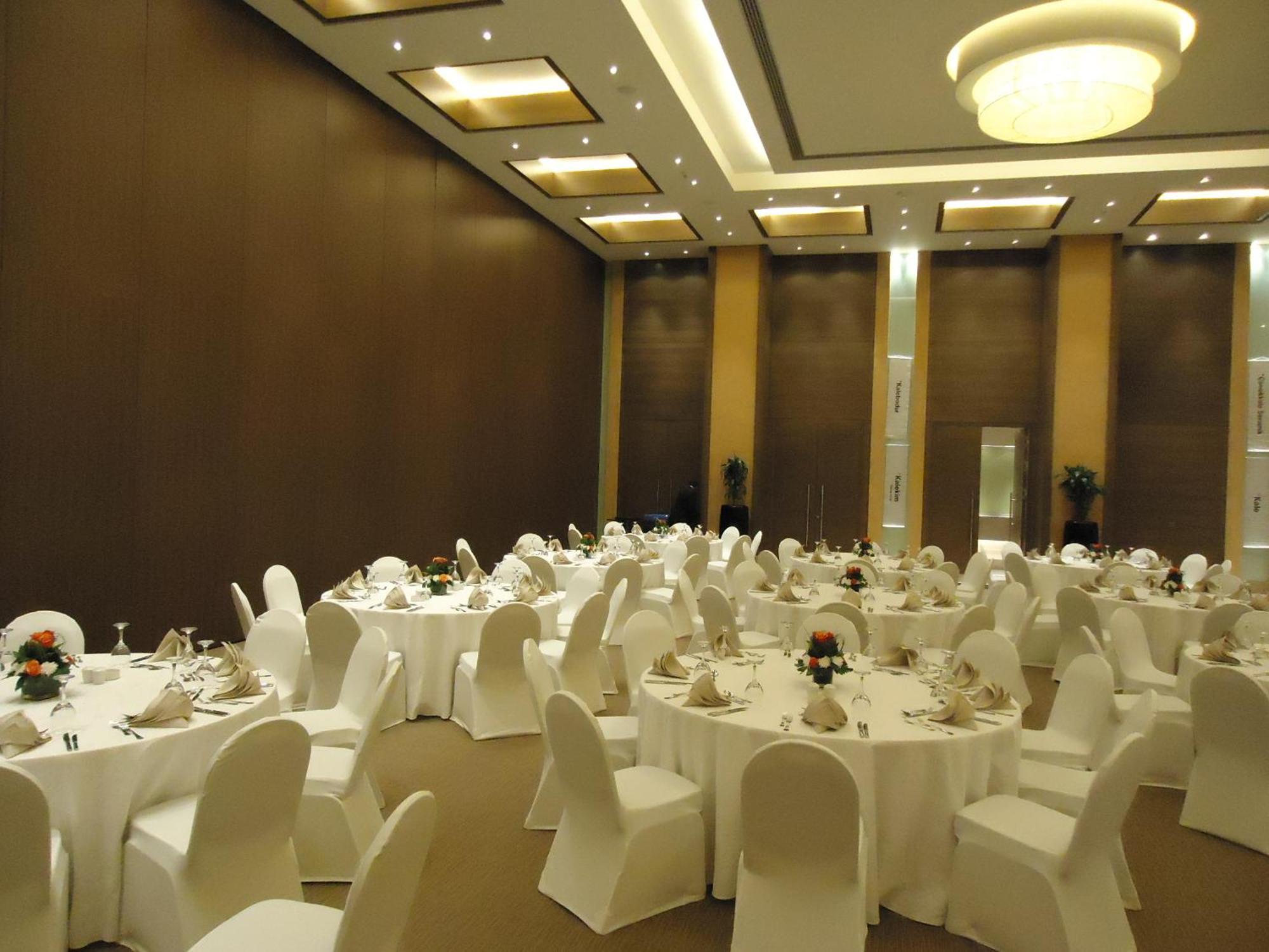 Erbil Rotana Hotel Bagian luar foto